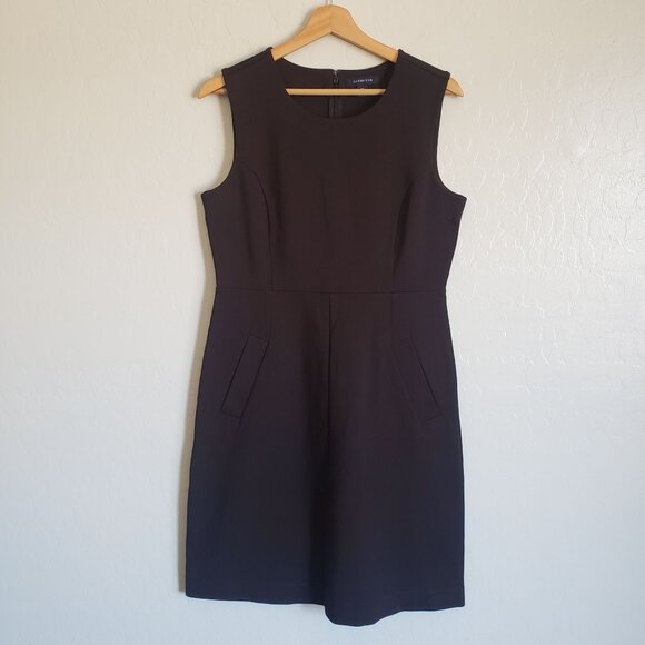 Lands' End Ponte Knit Sleeveless Knee Length Sheath Dress Black Size 10 Pockets - Picture 1 of 9